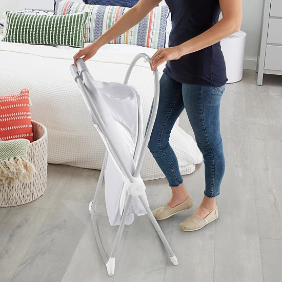 Fisher Price Fisher-Price® Soothing View™ Rainbow Showers Bassinet Multi 5 Fisher Price Fisher-Price® Soothing View™ Rainbow Showers Bassinet Multi - Image 5